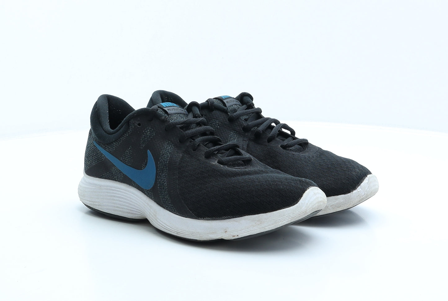Nike Mens Black Geometric Polyester Trainer UK 6 40 US 7 - Revolution 4