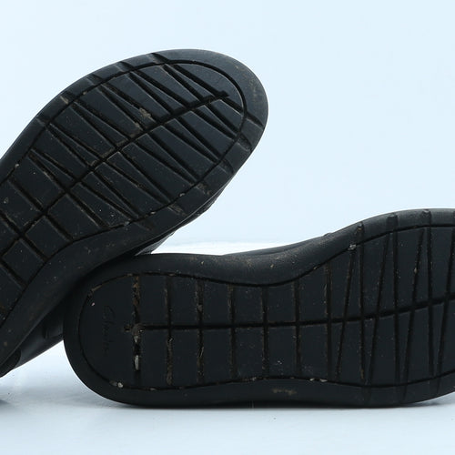 Clarks Boys Black Leather Trainer UK 4 37