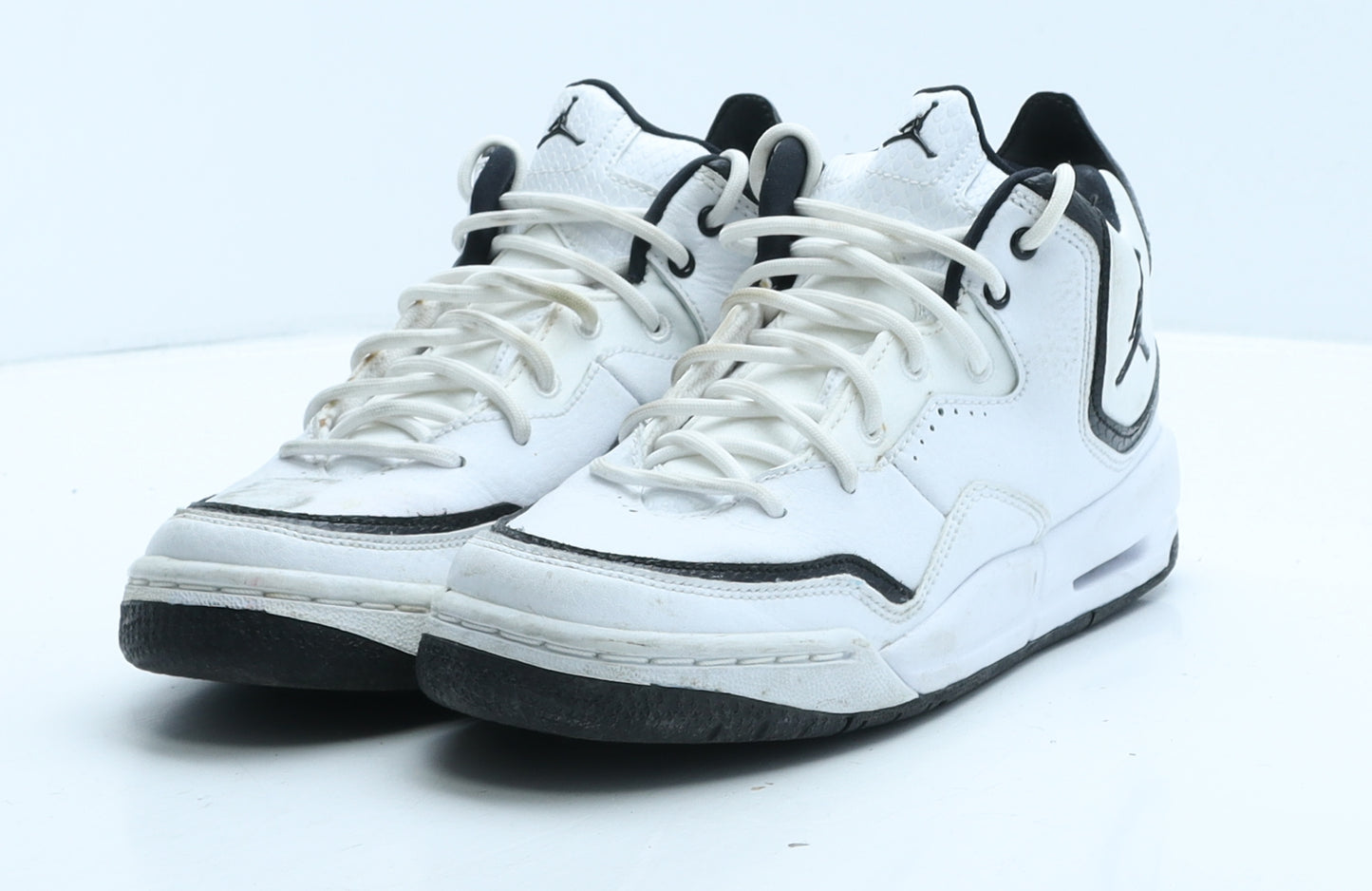 Jordan Boys White Geometric Leather Trainer UK 5 38