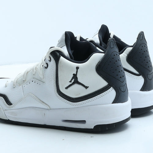 Jordan Boys White Geometric Leather Trainer UK 5 38