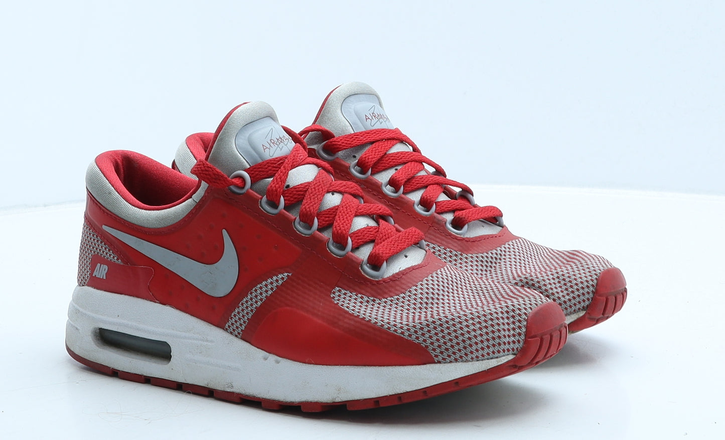Nike Boys Red Colourblock Fabric Trainer UK 5.5 38.5
