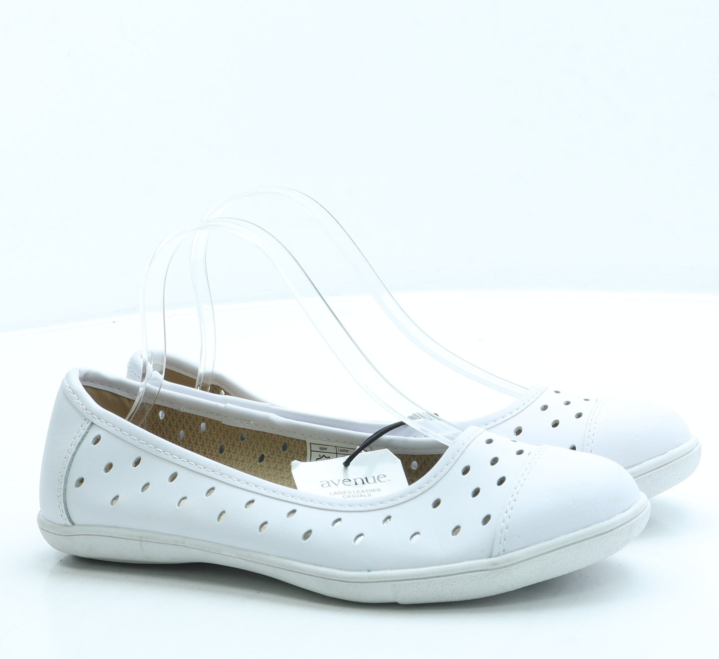 Avenue Womens White Polka Dot Leather Slip On Flat UK 5