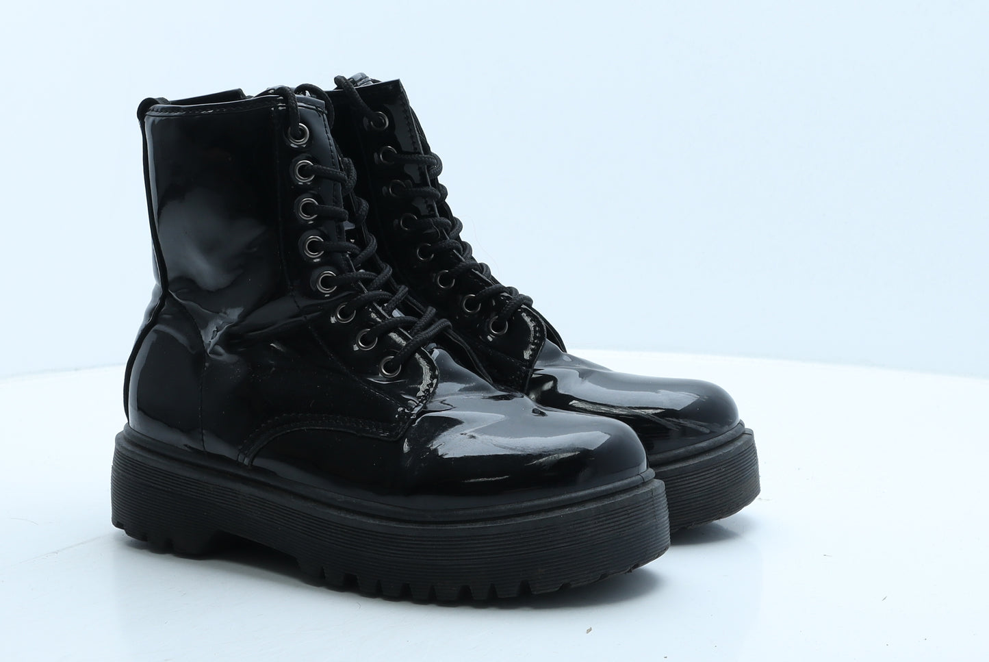 Preworn Womens Black Vinyl Combat Boot UK 6