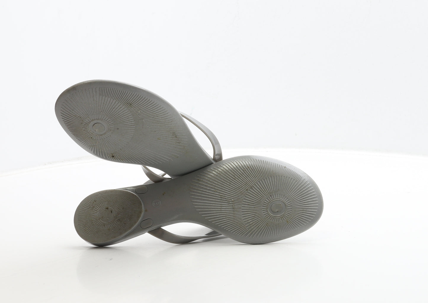 GUESS Womens Grey Rubber Thong Sandal UK 9