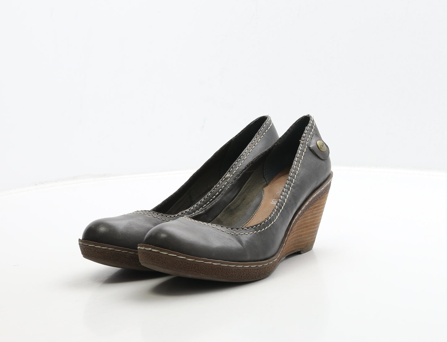 Clarks Womens Grey Leather Court Heel UK 5 38 - Stitching Detail