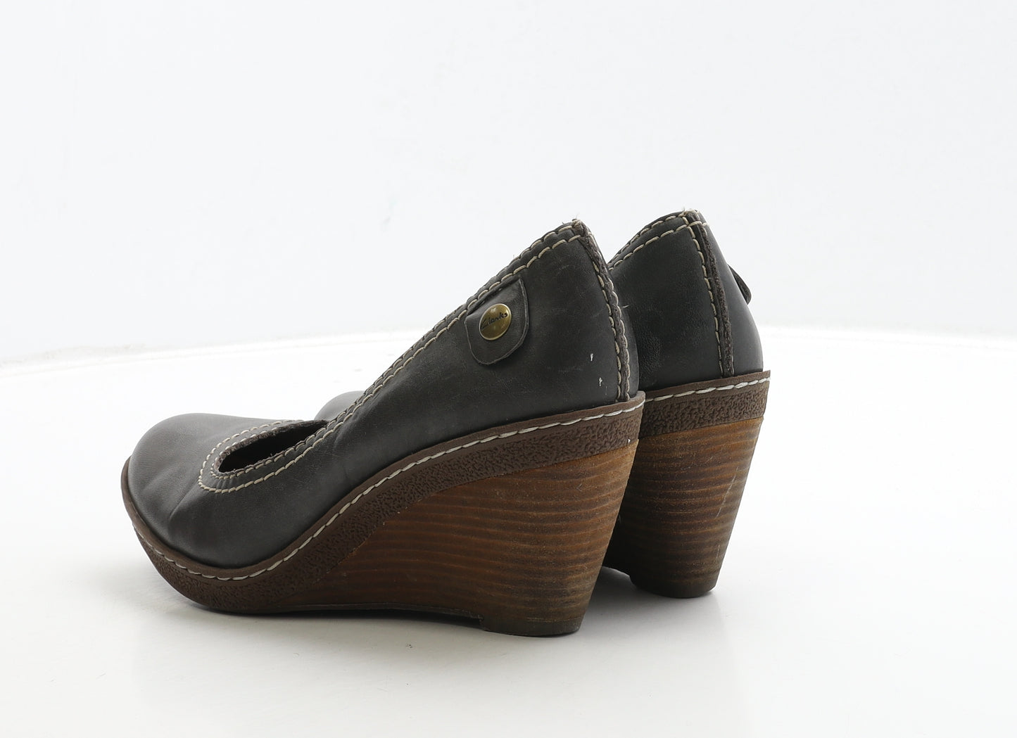 Clarks Womens Grey Leather Court Heel UK 5 38 - Stitching Detail