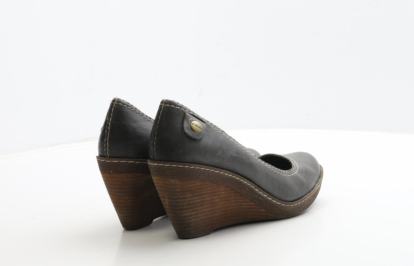 Clarks Womens Grey Leather Court Heel UK 5 38 - Stitching Detail