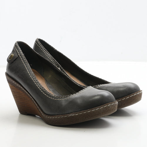 Clarks Womens Grey Leather Court Heel UK 5 38 - Stitching Detail