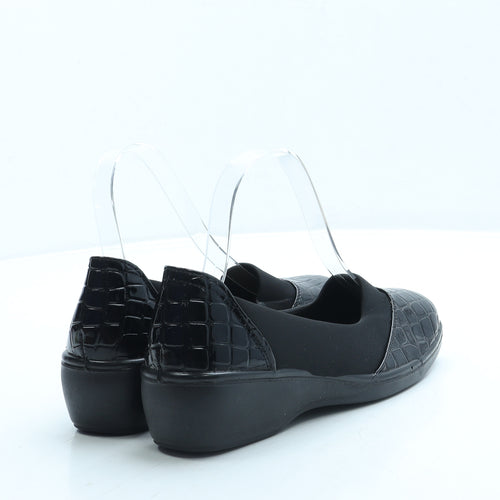 Preworn Womens Black Animal Print Polyester Slip On Flat UK 4