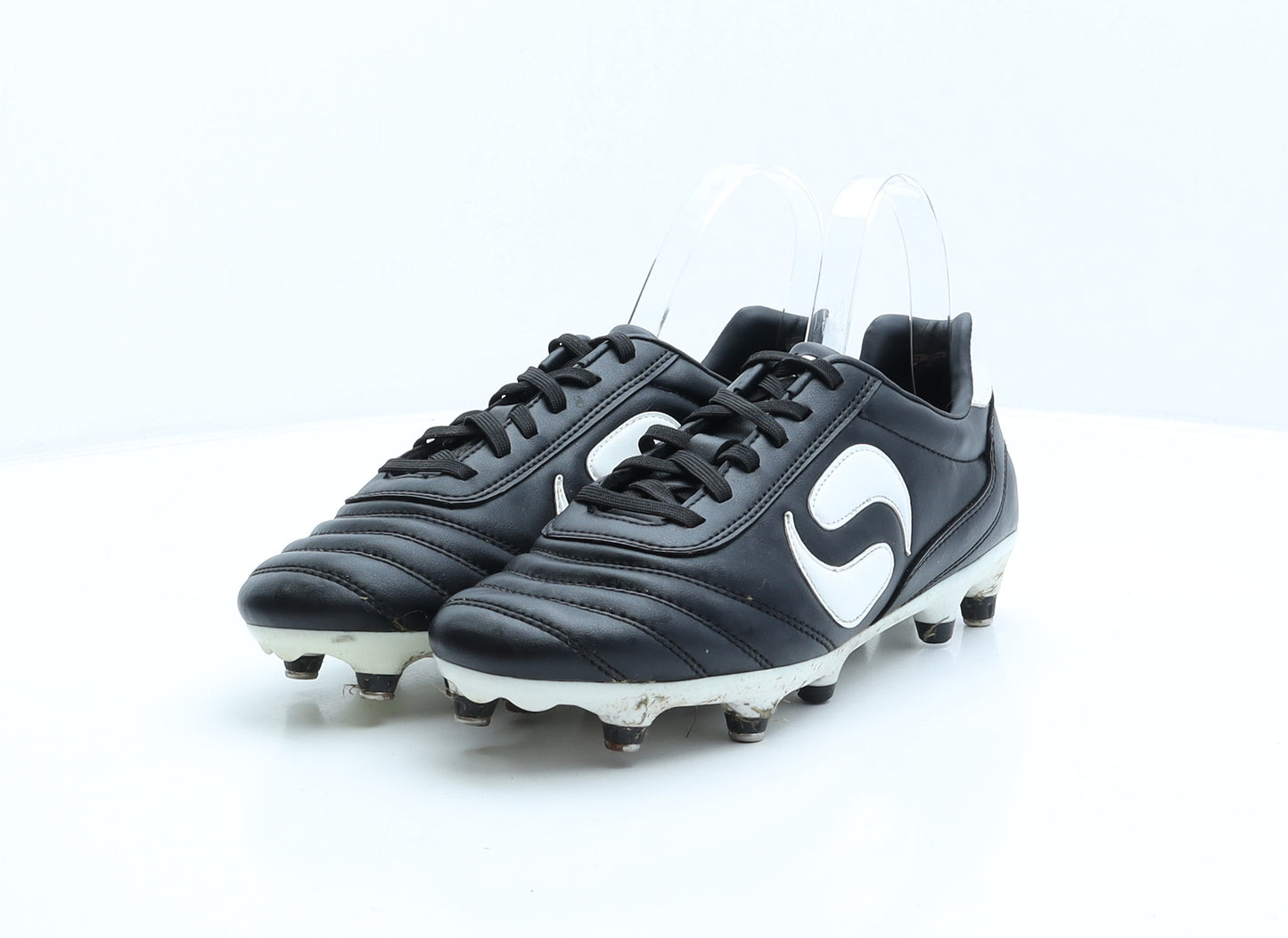 Sondico Mens Black Geometric Synthetic Trainer UK 7 41 - Football shoes