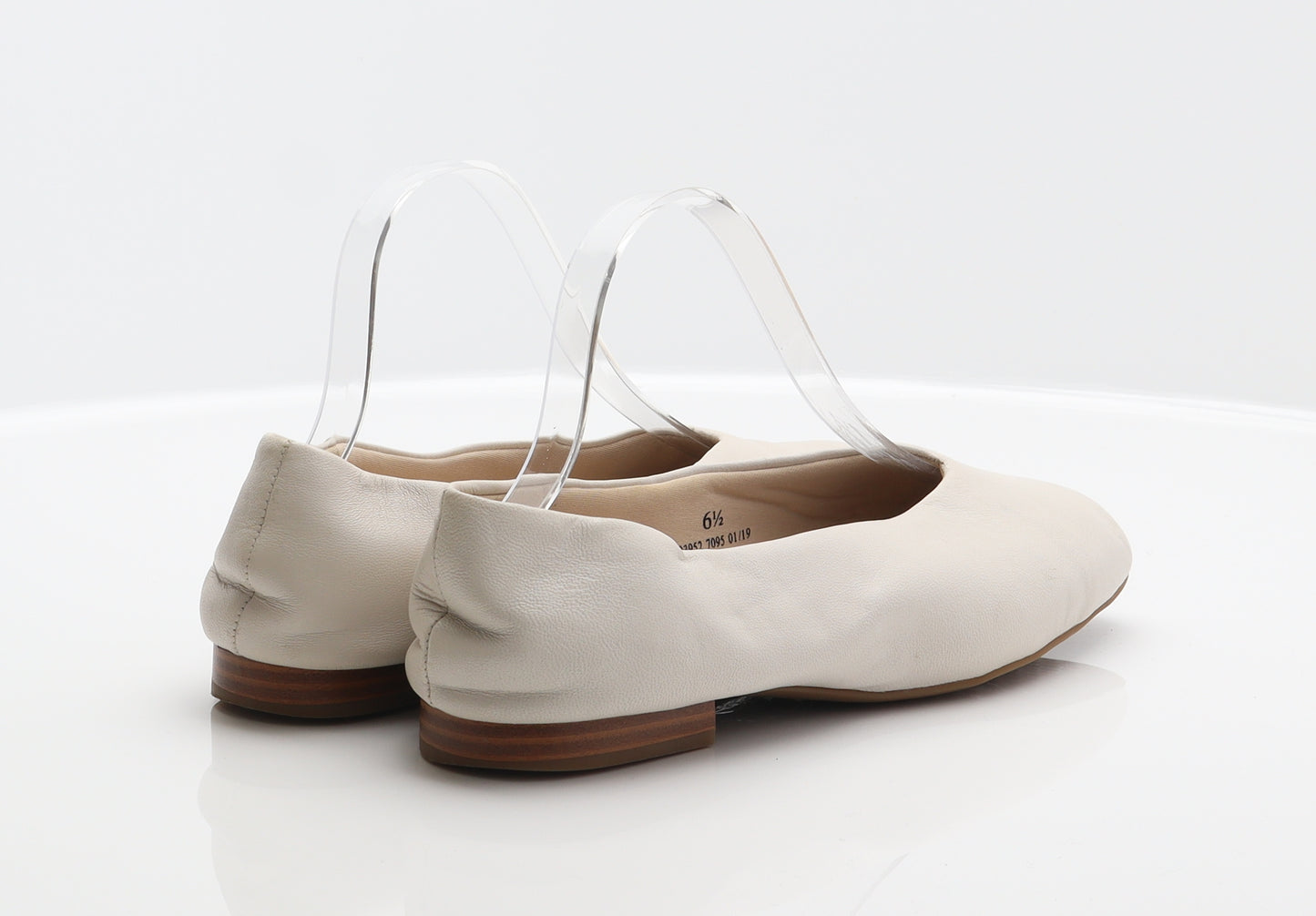 Marks and Spencer Womens Ivory Leather Ballet Flat UK 6.5