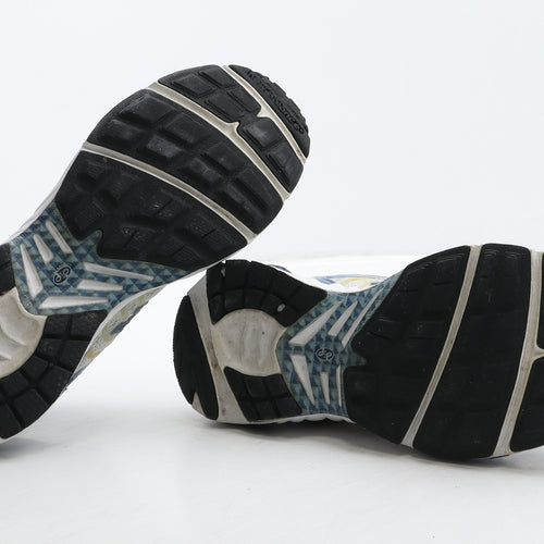 New Balance Womens White Geometric Fabric Trainer UK 7 40.5 - 752