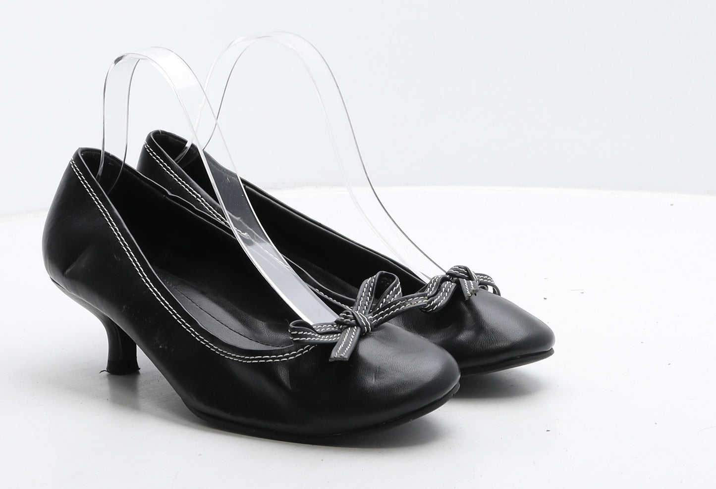 E. Womens Black Leather Court Heel UK 4