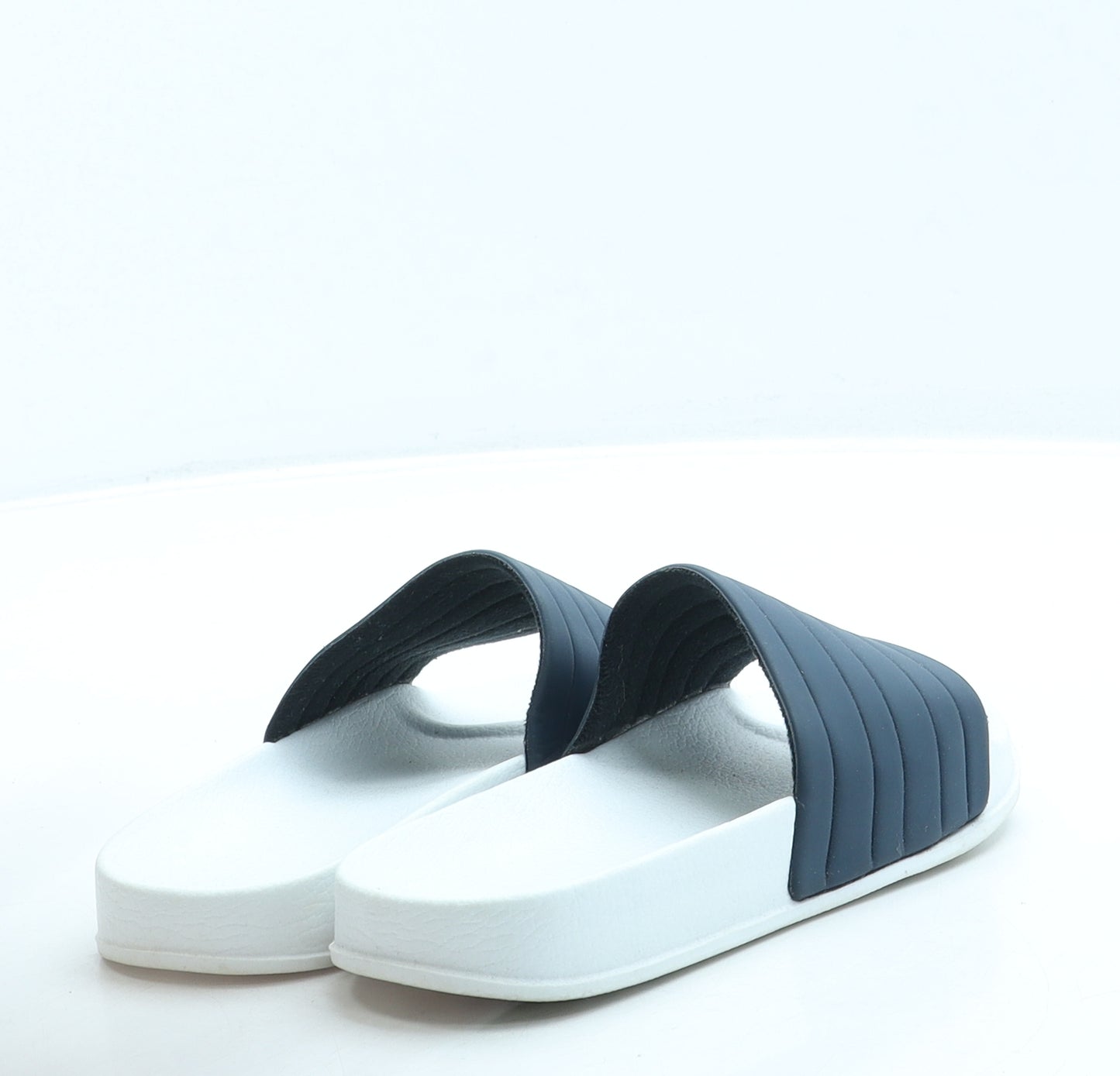 Preworn Boys Blue Rubber Slider Sandal UK 12