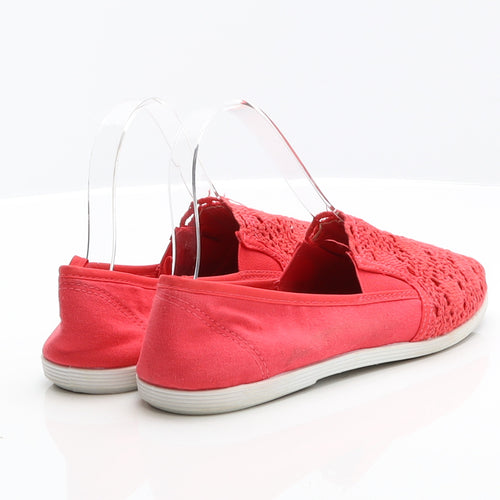 Primark Womens Red Ikat Fabric Flat UK 5 38 US 7