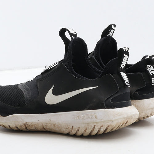 Nike Boys Black Fabric Trainer UK 4 36.5