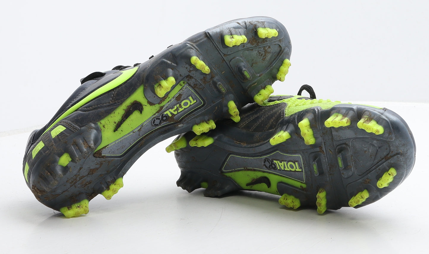 Nike Boys Grey Colourblock Leather Trainer UK 6 39 - Football boots