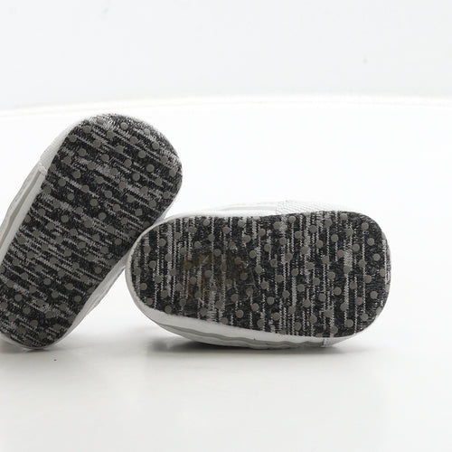 Primark Boys Black Polyester Sneaker Trainer UK 0-6 Months