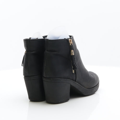 Preworn Womens Black Leather Chelsea Boot UK 4