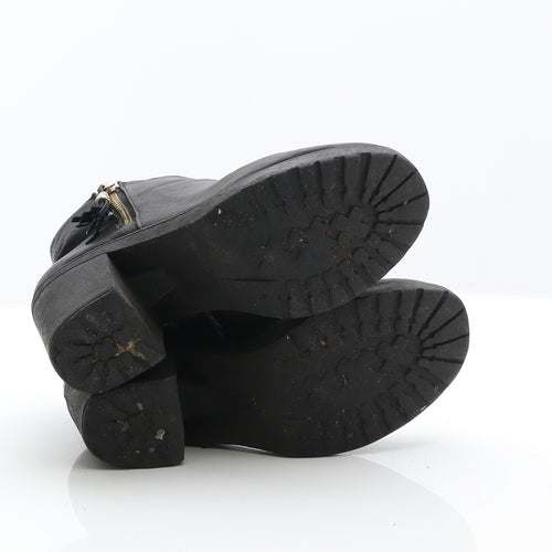 Preworn Womens Black Leather Chelsea Boot UK 4