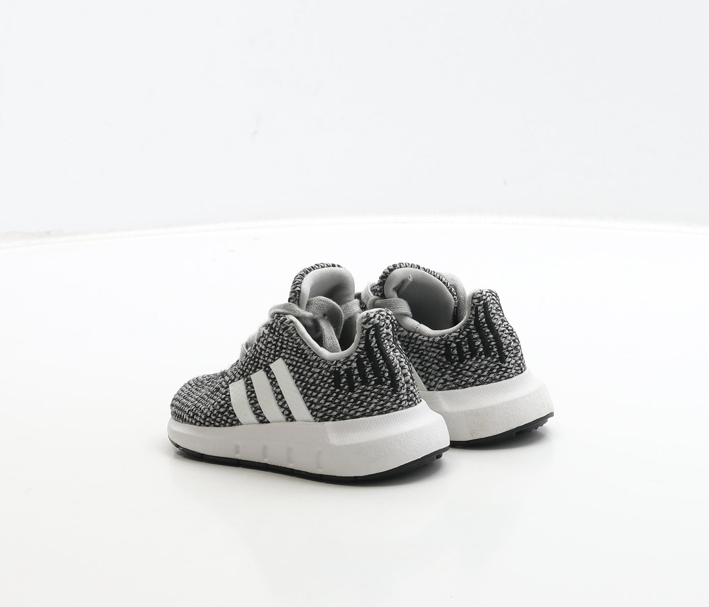adidas Boys Grey Striped Polyester Trainer UK 3 19
