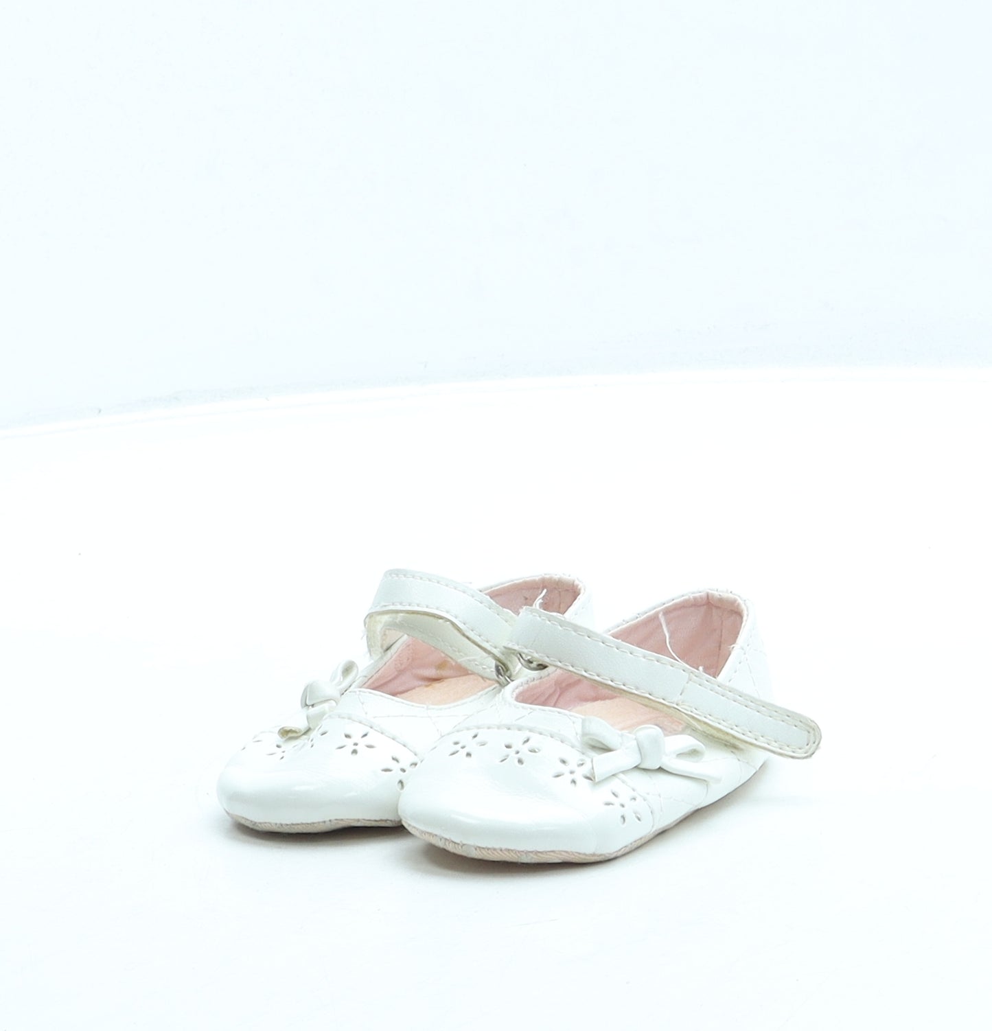 Mini Club Girls White Leather Ballet Flat UK 0-6 Months