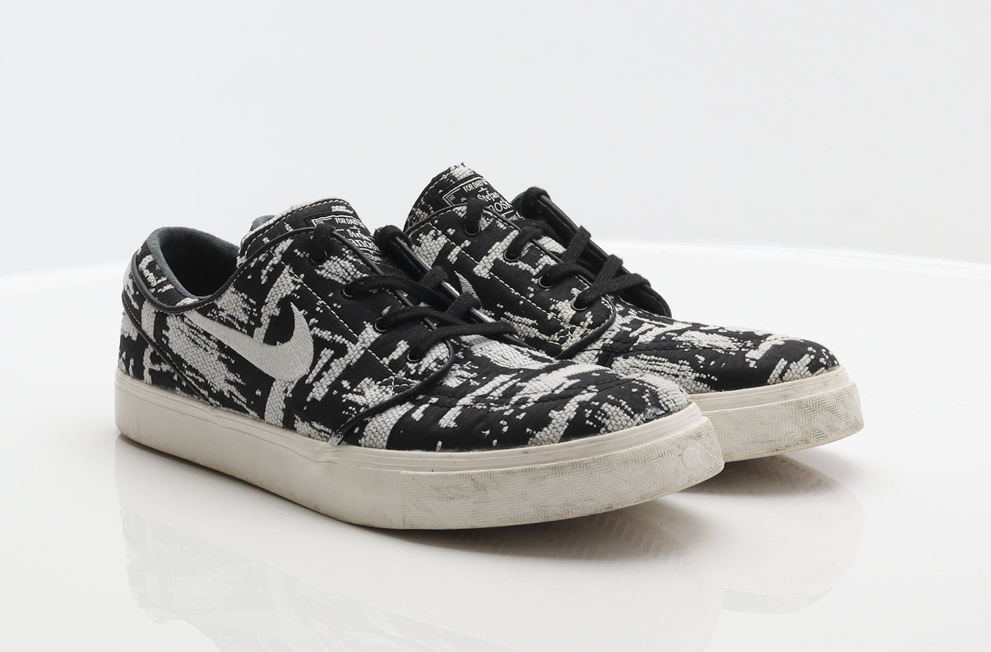 Nike Mens Black Geometric Polyester Trainer UK 9 44 - Stefan Janoski