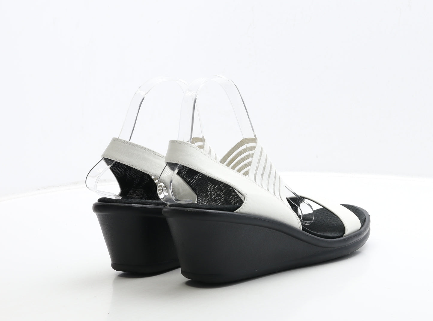 Skechers Womens White Striped Leather Slingback Heel UK 8 US 10