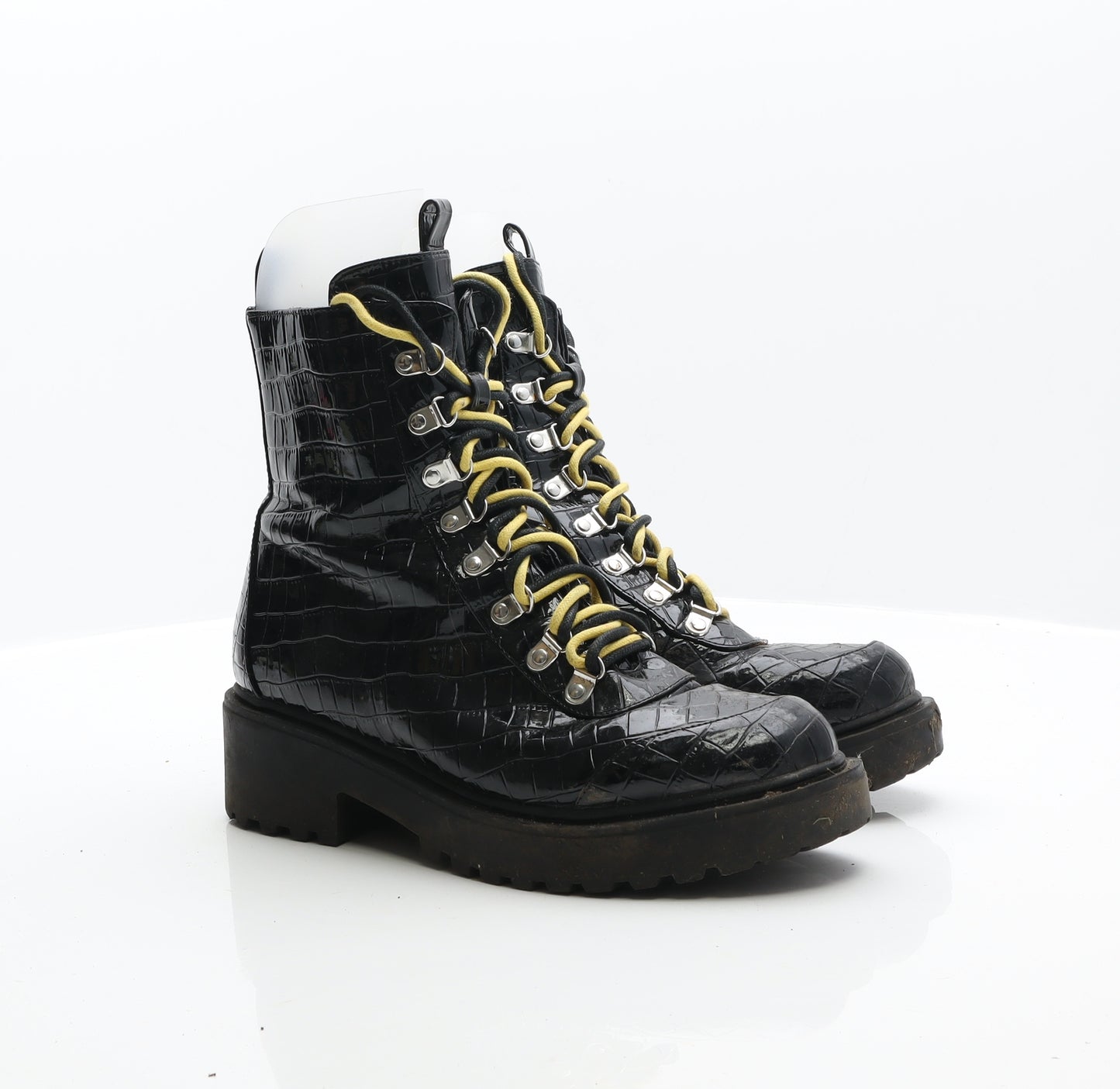 Preworn Womens Black Animal Print Leather Biker Boot UK 8 - Croc Pattern