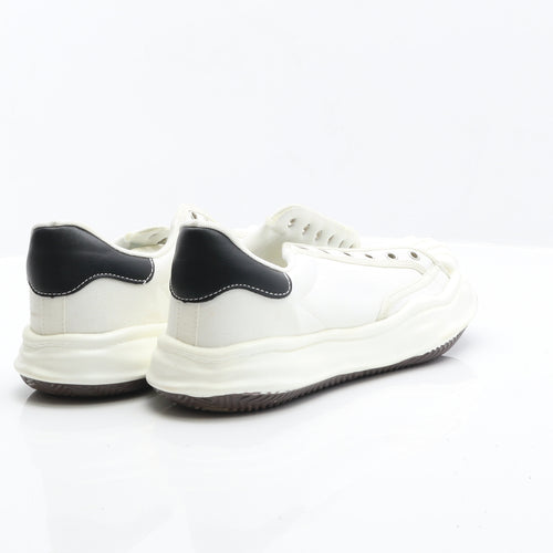 URYSN Mens White Leather Trainer UK 8 42