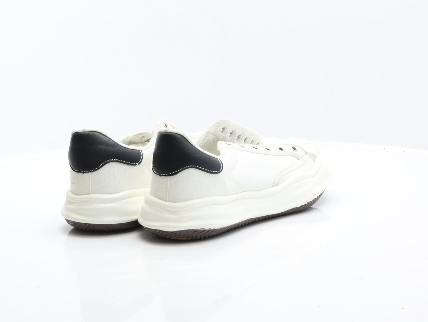 URYSN Mens White Leather Trainer UK 8 42