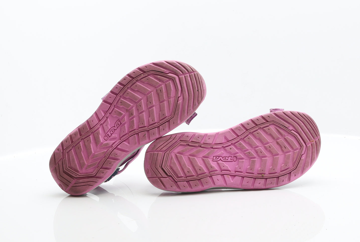 Teva Womens Pink Synthetic Flat UK 7