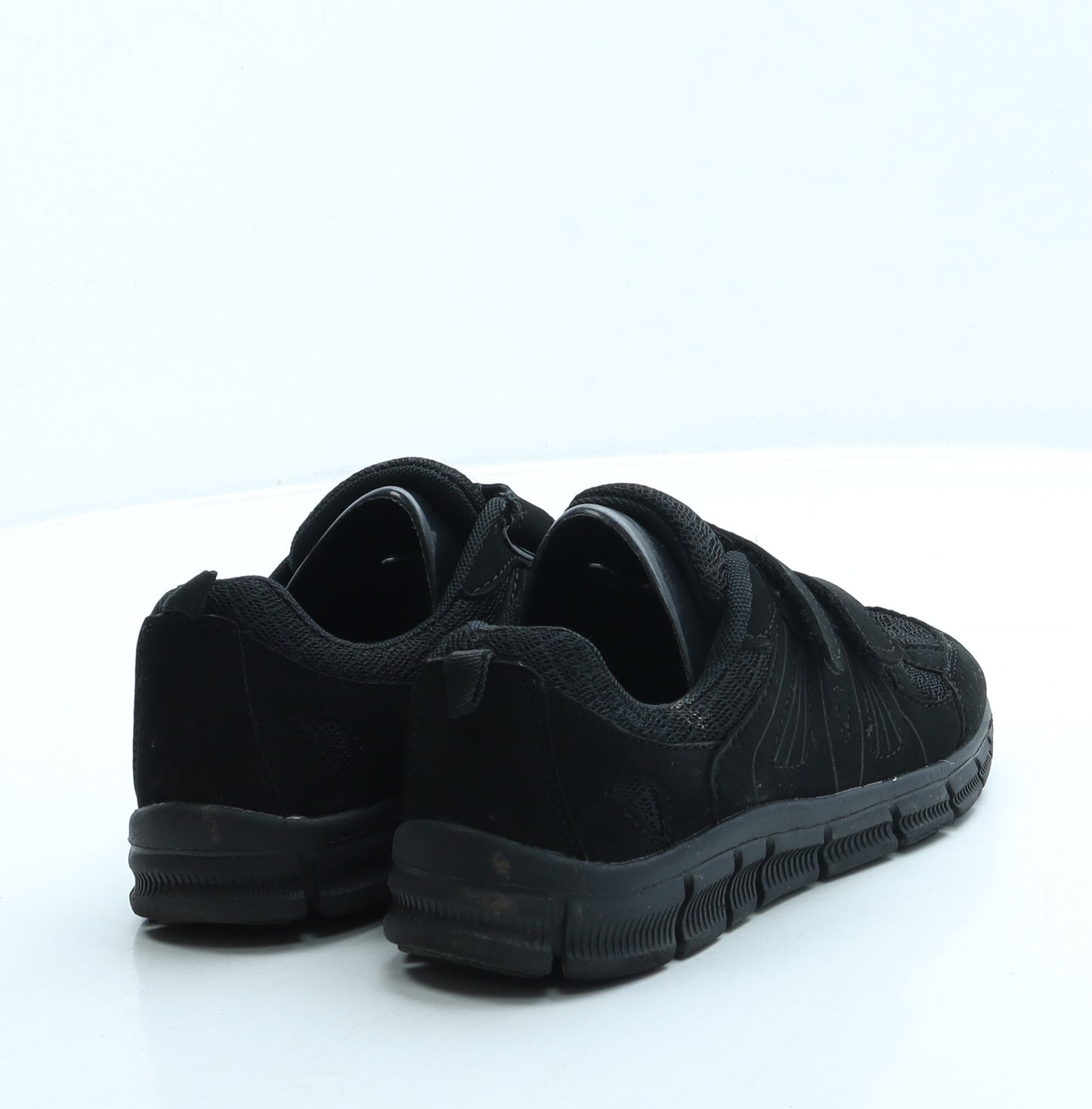Preworn Boys Black Polyester Trainer UK 1