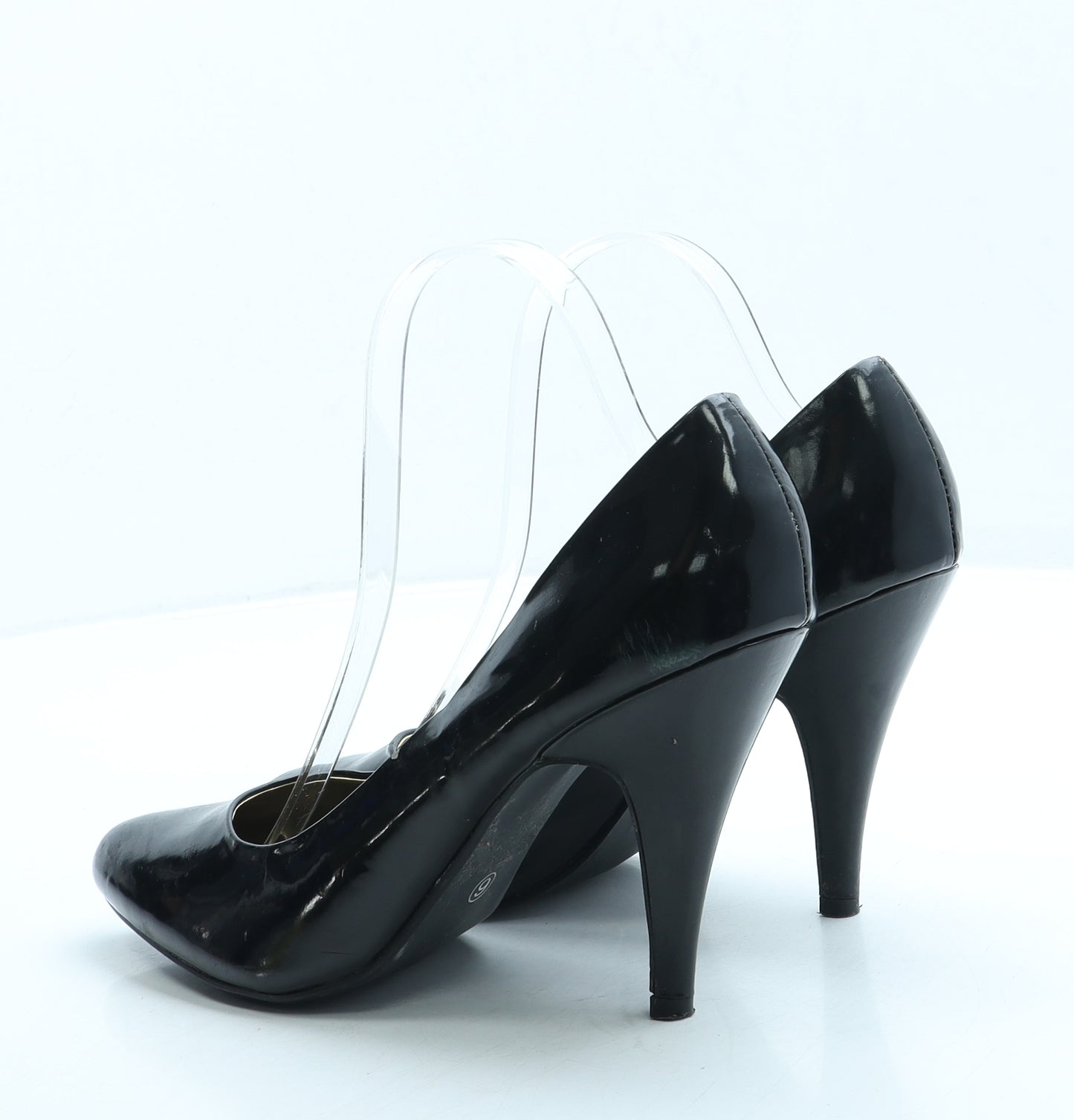 Internacionale Womens Black Spotted Patent Leather Court Heel UK 6