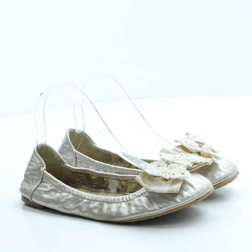 Young Dimension Girls Gold Leather Ballet Flat UK 3 36 - Fold up shoe