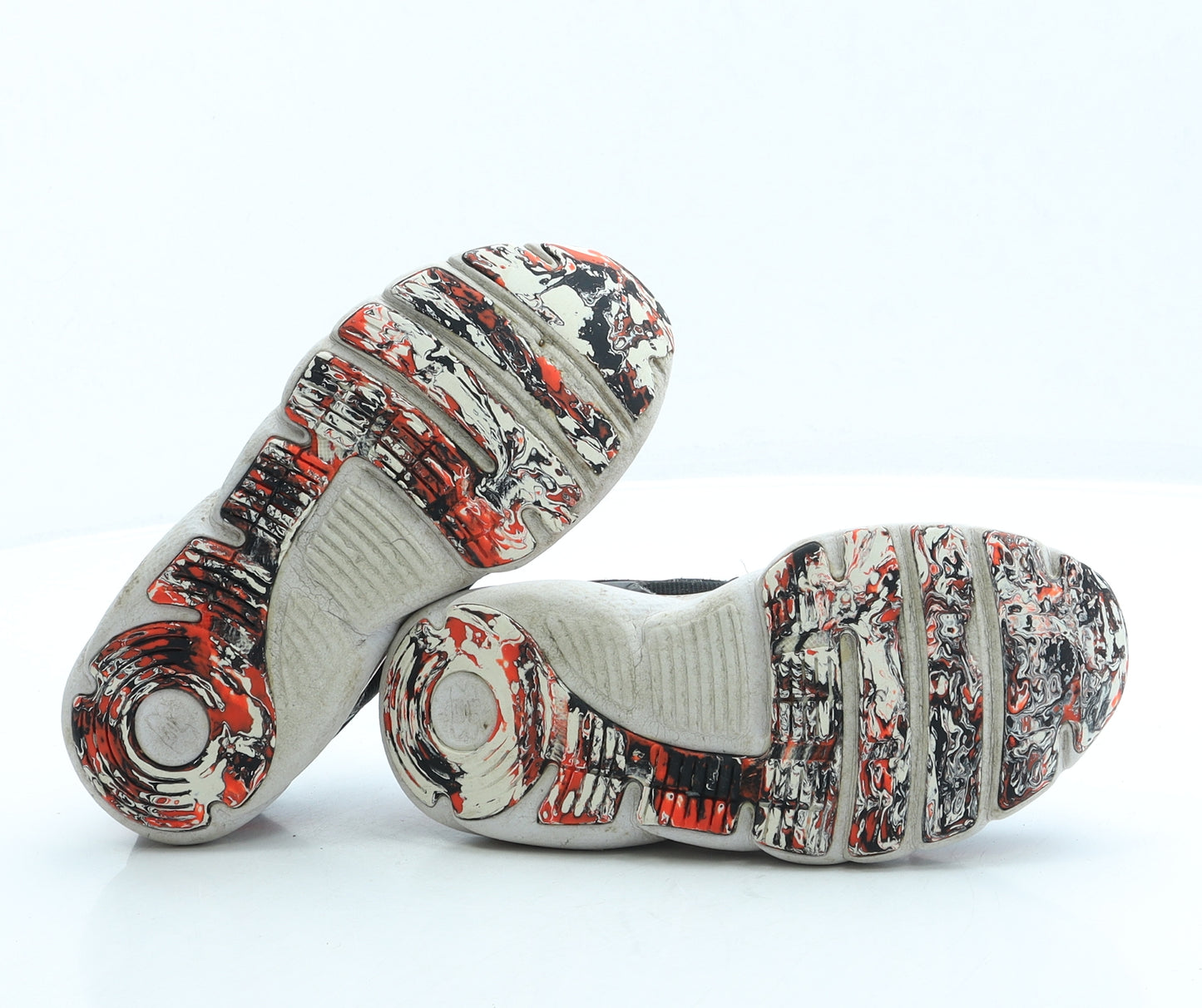 Under armour Boys Black Polyester Trainer UK 12 30