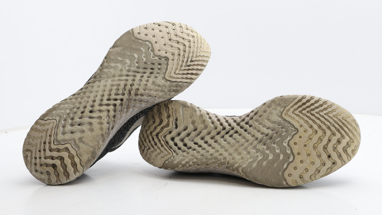 Nike Mens Black Fabric Trainer UK 9 44