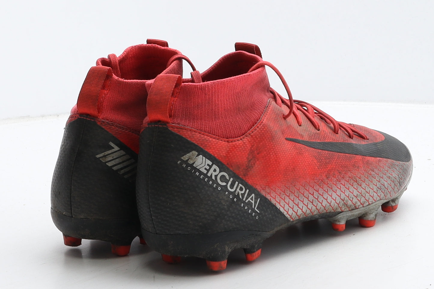 Nike Boys Red Geometric Leather Trainer UK 5 38 - Football boots Mercurial