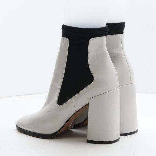 ASOS Womens Ivory Vinyl Chelsea Boot UK 7