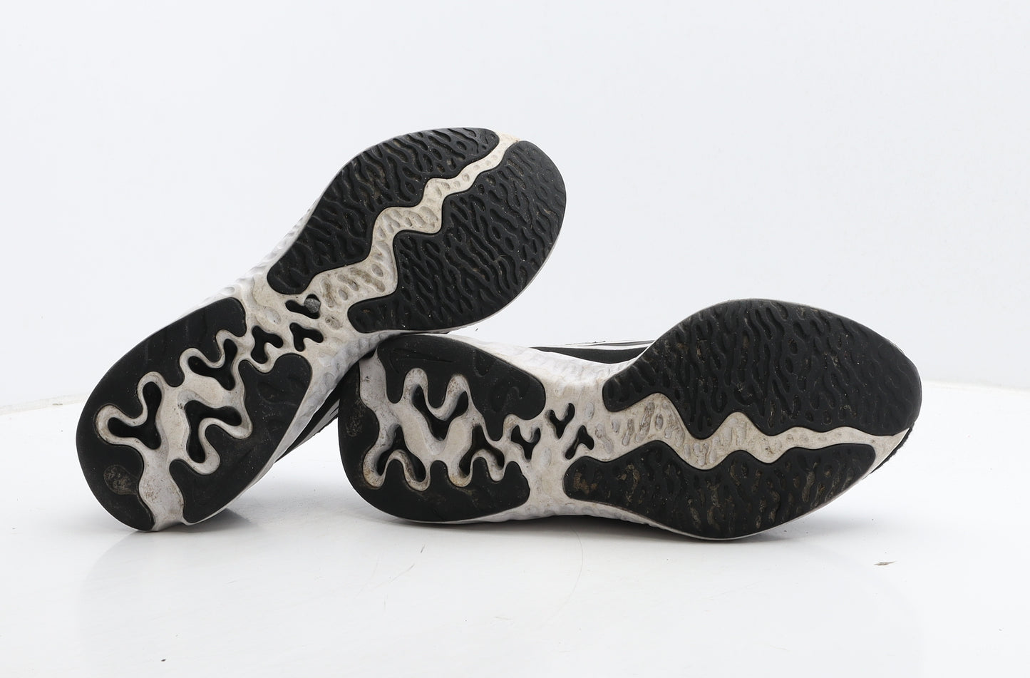 Nike Womens Black Geometric Fabric Trainer UK 7 41 - Nike React