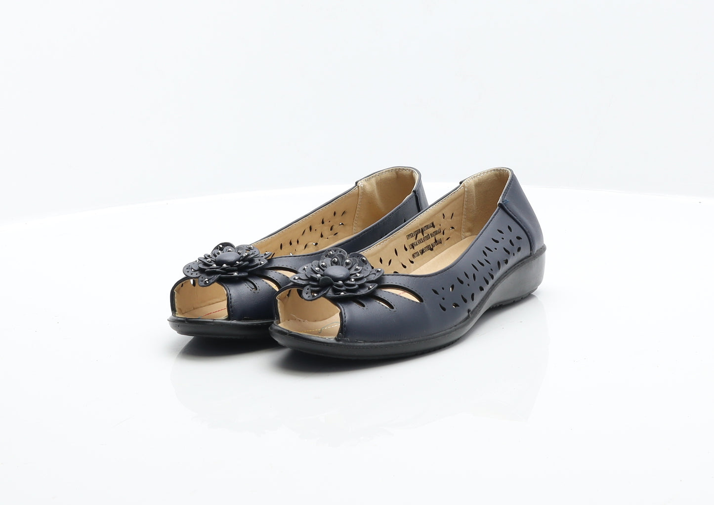 Shoe Tree Womens Blue Leather Flat UK 6 - Flower Detail Shoes
