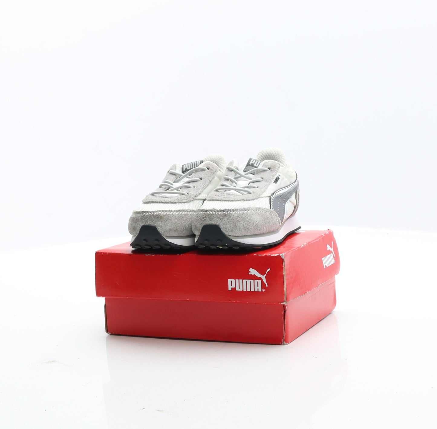 PUMA Boys Grey Leather Trainer UK 6 23
