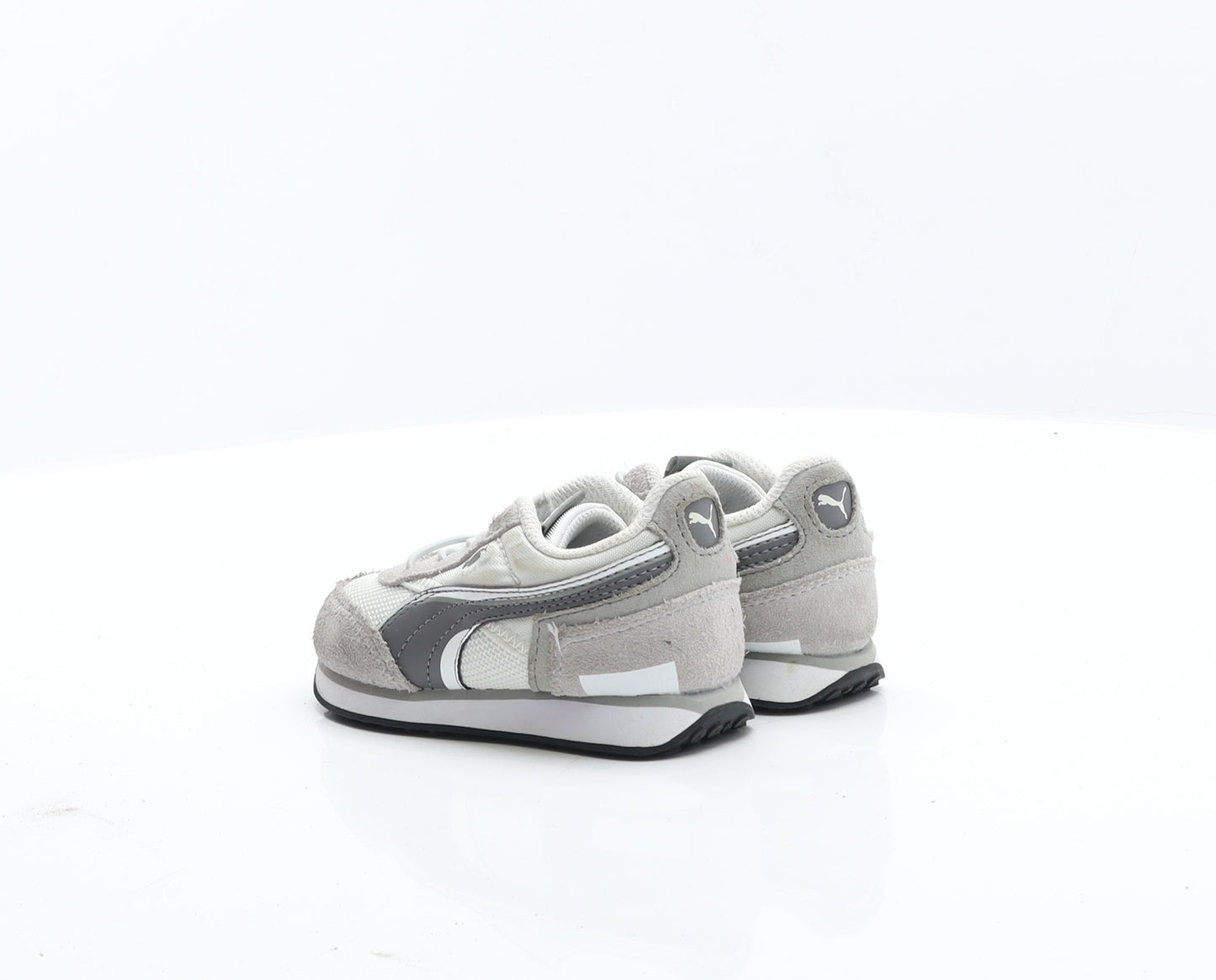 PUMA Boys Grey Leather Trainer UK 6 23