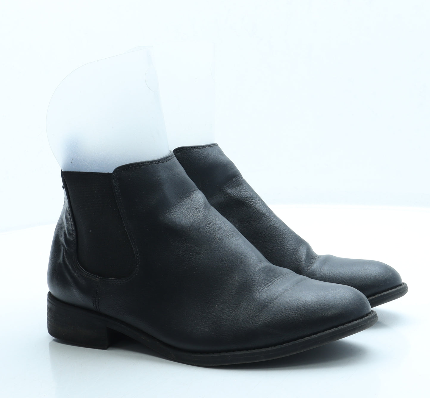 Preworn Womens Black Leather Chelsea Boot UK 7