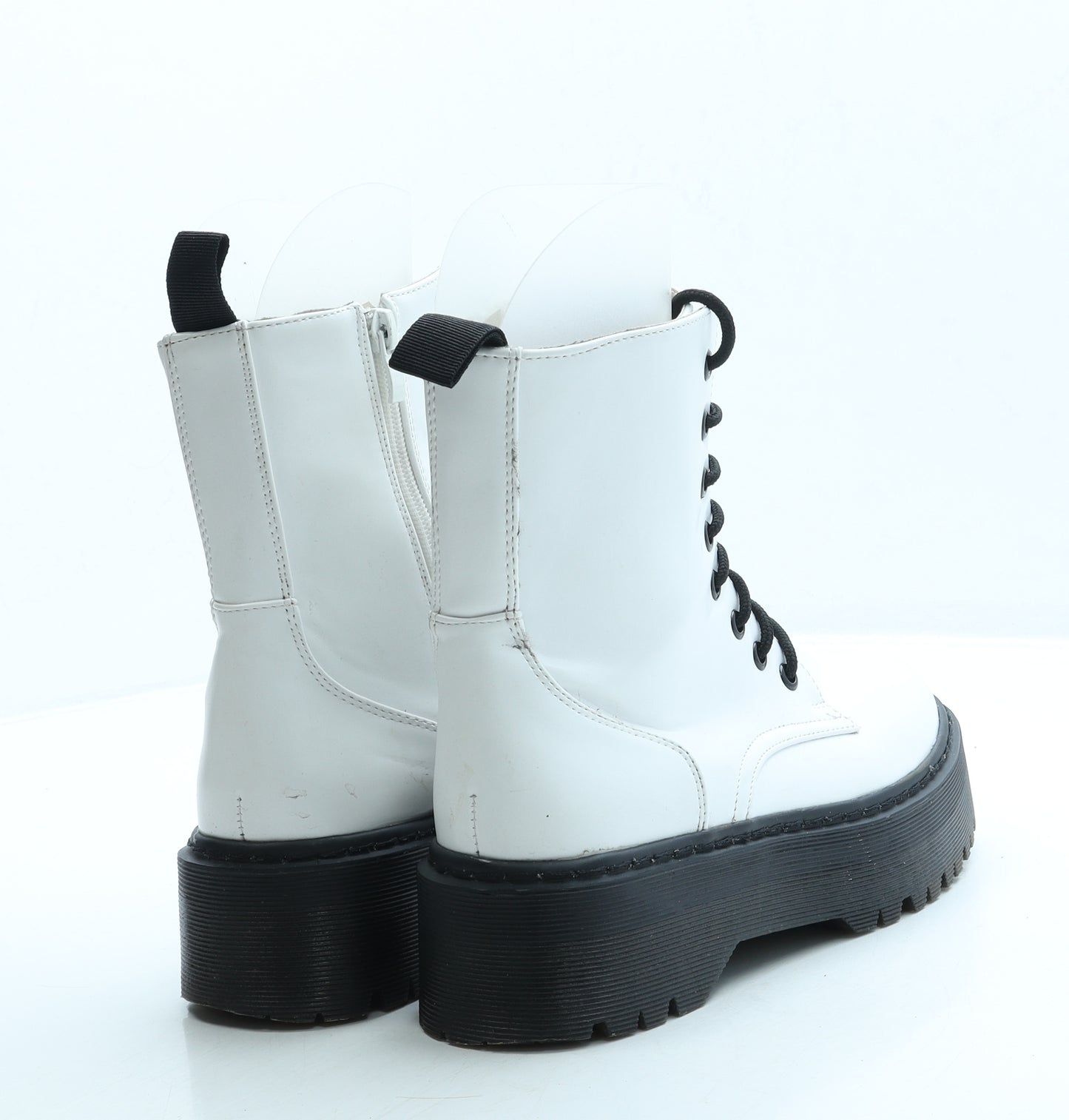 Preworn Womens White Leather Combat Boot UK 5 38