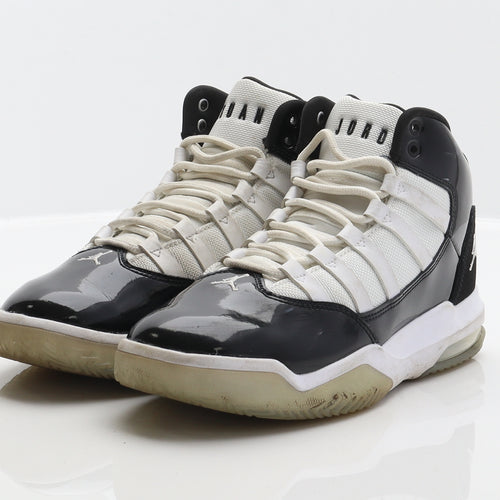 Jordan Boys Black Geometric Synthetic Trainer UK 4 36.5