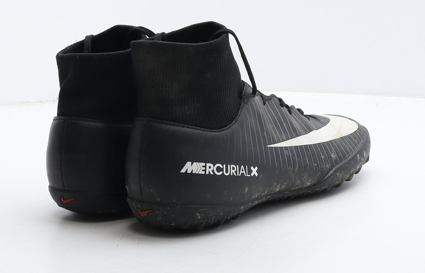 Nike Mens Black Geometric Leather Trainer UK 7.5 42 - Astro turf boots Mercurial