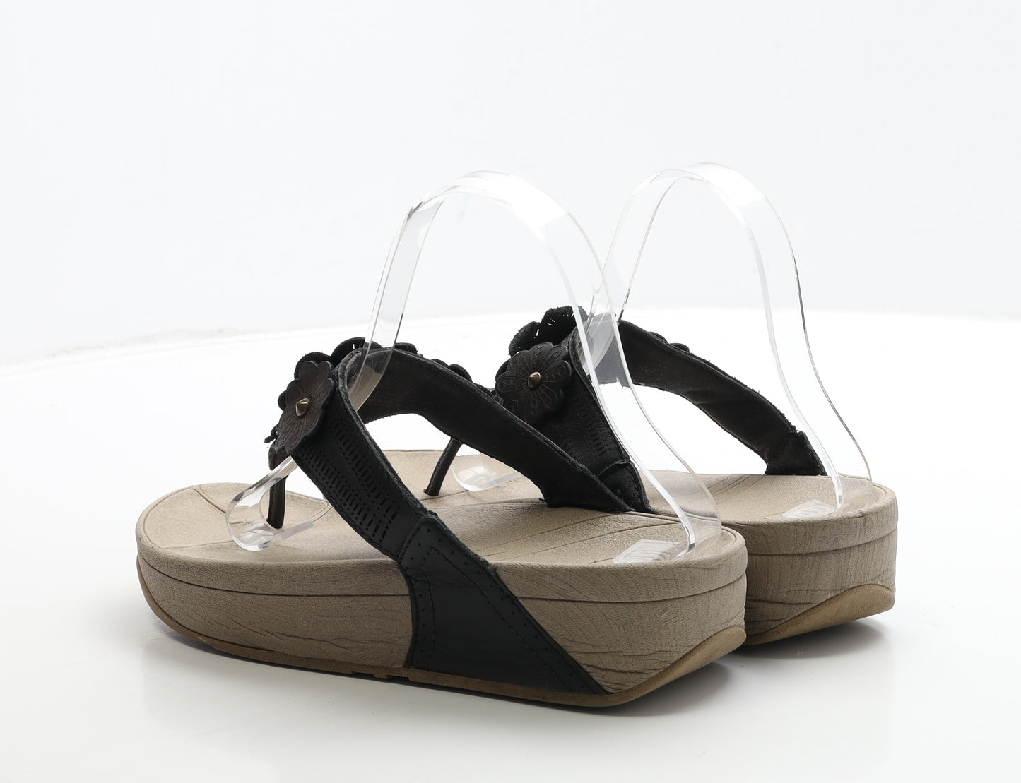 FitFlop Womens Black Floral Leather Thong Sandal UK 5 38 - Flower Detail