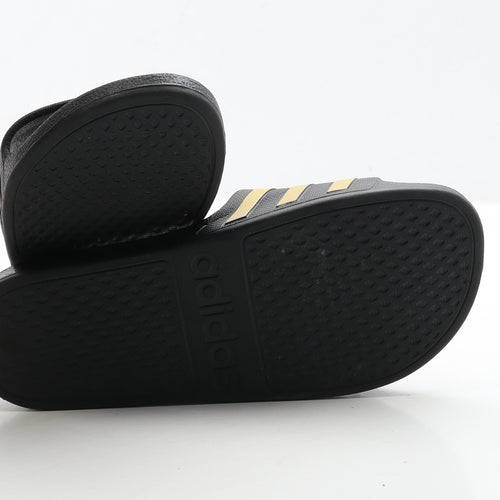 adidas Boys Black Striped Rubber Slider Sandal UK 6 39