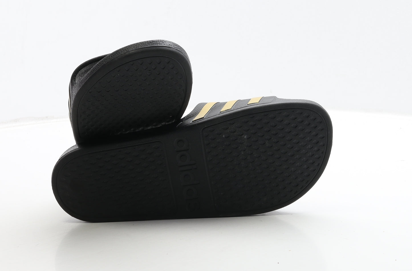 adidas Boys Black Striped Rubber Slider Sandal UK 6 39